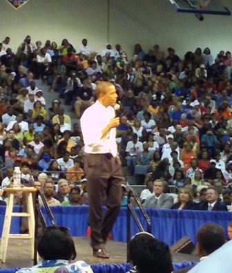 Obama speask in Chesapeake
